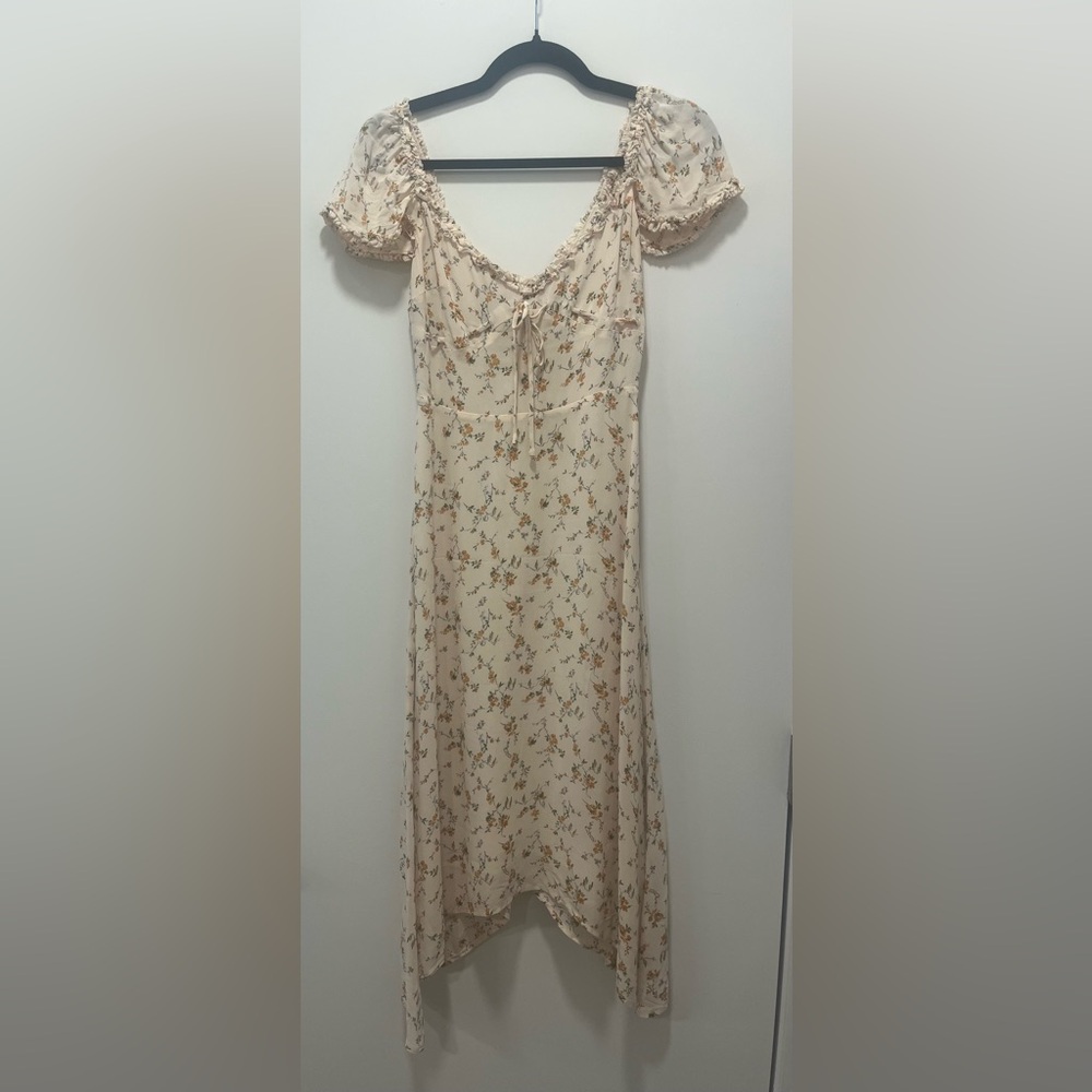 Reformation- Maebry Dress, Size 0, Cream/ Light yellow